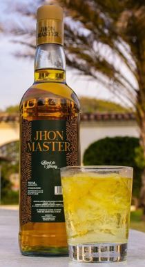 LICOR DE WHISKY JHON MASTER 0.70LT